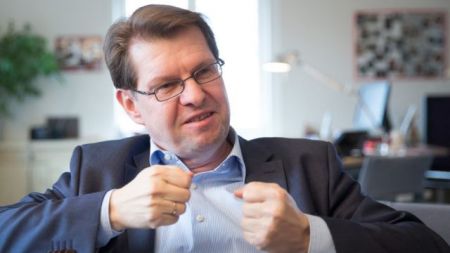 SPD: Δεν αλλάζουμε τη στάση μας απέναντι στη Μέρκελ