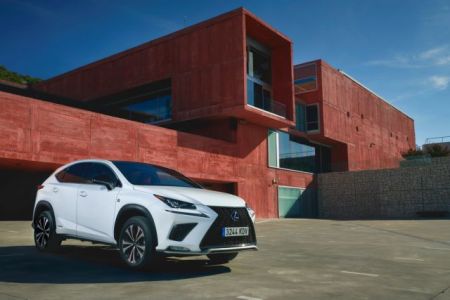 Lexus NX 300h: Οι λεπτομέρειες κάνουν τη διαφορά