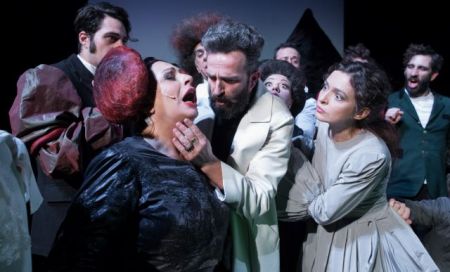 Η Χάρις Αλεξίου στην «Οπερέττα» του Εθνικού Θεάτρου