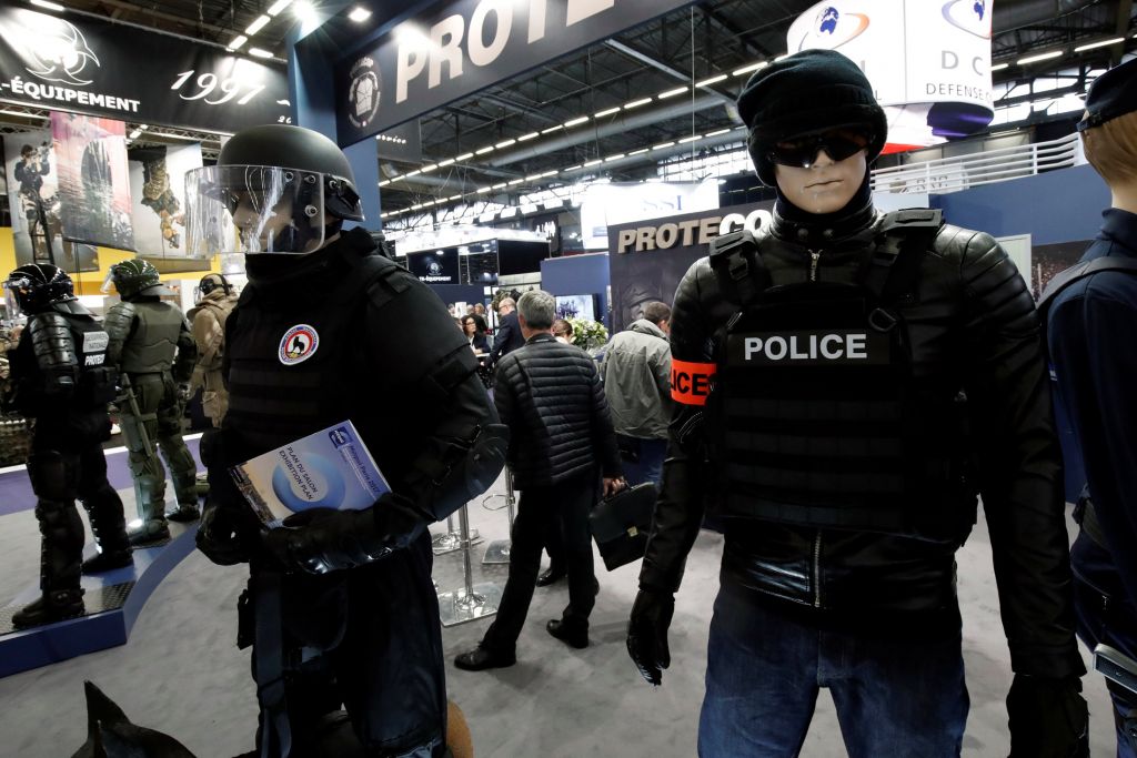 Γαλλία: Επί ποδός 100.000 μέλη υπηρεσιών ασφαλείας για τα Χριστουγέννα