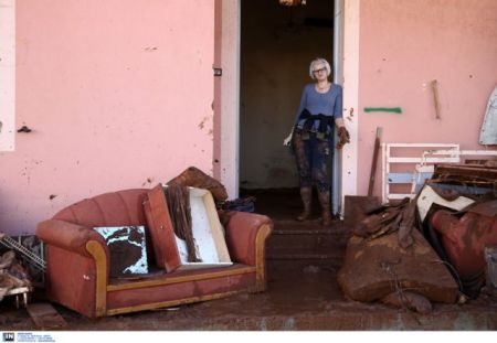 Δέματα αγάπης από τα ΕΛΤΑ στους πληγέντες της Δ.Αττικής