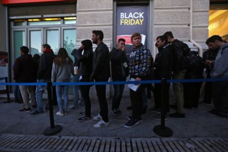 Ποια καταστήματα ωφελήθηκαν από την Black Friday