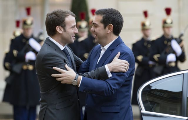 Μακρόν: Η Γαλλία δείχνει αλληλεγγύη στην υπεράσπιση της Ελλάδας