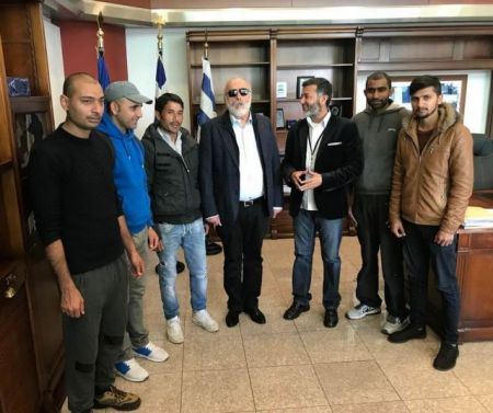 Συνάντηση Κουρουμπλή με πακιστανούς που βοήθησαν πληγέντες στη Μάνδρα