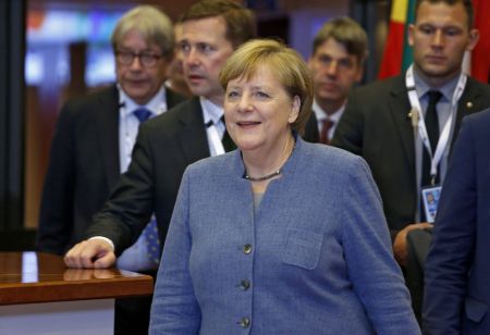 Μέρκελ: Είμαστε δεσμευμένοι στην ΕΕ