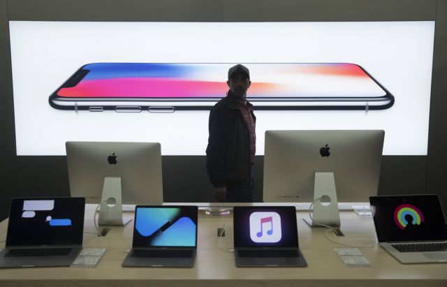 Το iPhone X δοκιμάζει τις αντοχές της Apple