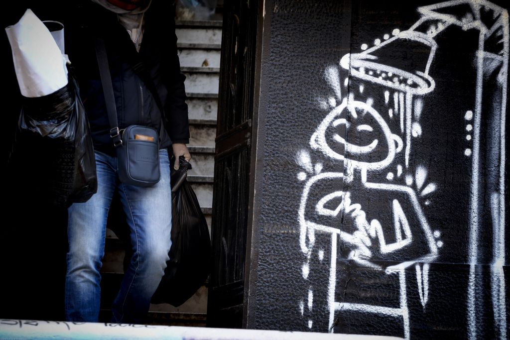 Εκκένωση κατάληψης στα Εξάρχεια – Τέσσερις συλλήψεις