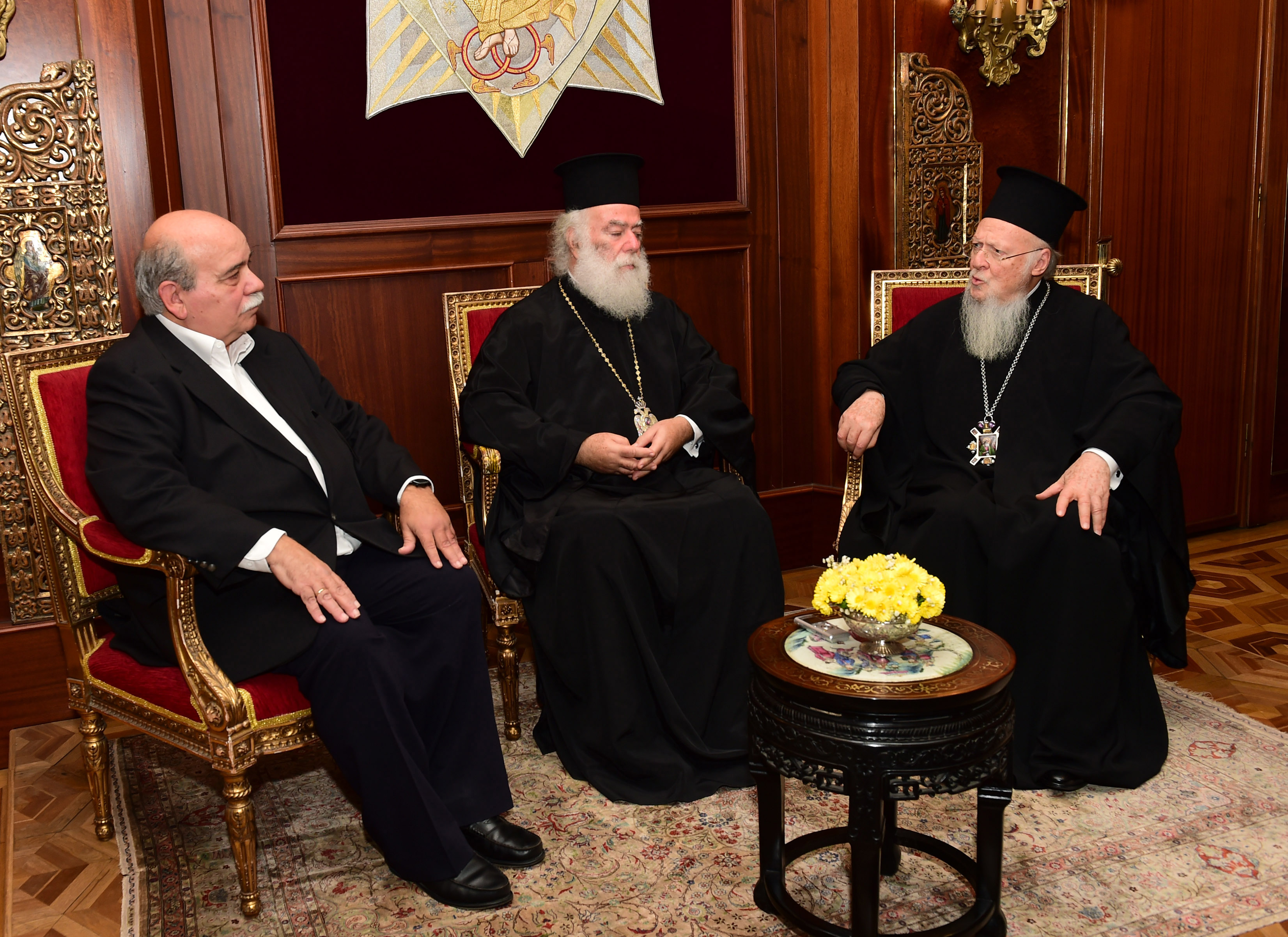 Βούτσης σε Βαρθολομαίο: Έχετε αφήσει το αποτύπωμά σας στα ανθρώπινα δικαιώματα