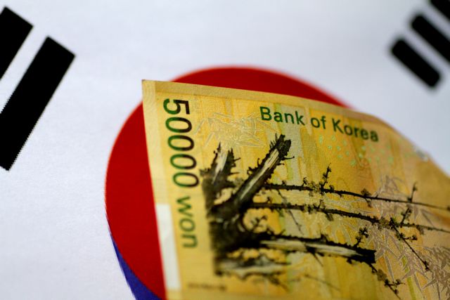 Στη Νότια Κορέα χαρίζουν τα χρέη 1,6 εκατ. φτωχών δανειοληπτών