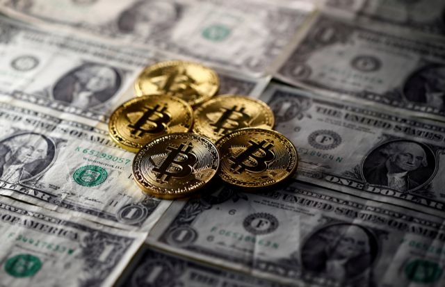 Bitcoin: «Ψηφιακός χρυσός» ή φούσκα η νέα μανία των επενδυτών