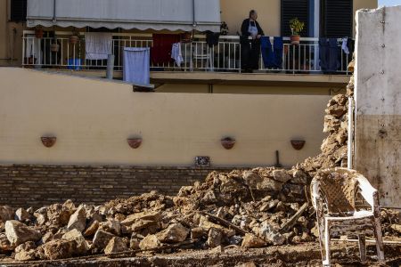 Το Υπουργείο Εργασίας κοντά στους πλημμυροπαθείς