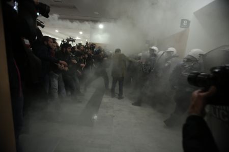 Συμβολαιογράφοι: Πρέπει να γίνει διαχωρισμός των πλειστηριασμών