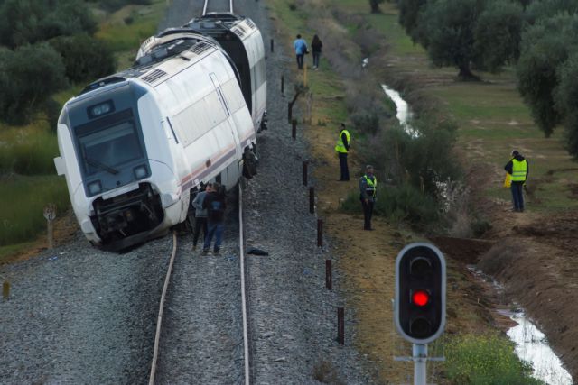 Παρίσι: Ανατράπηκε τρένο λόγω κατολίσθησης – 7 τραυματίες