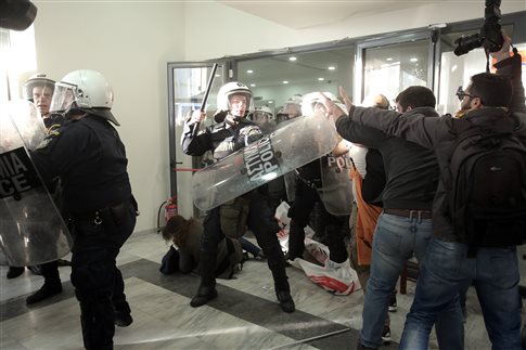 ΔΣΑ: Καταδικαστέα η ρήψη χημικών στο Ειρηνοδικείο