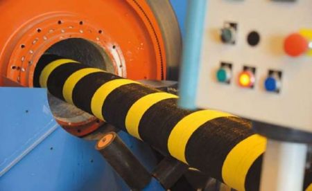 Επεκτείνονται οι υποβρύχιες ηλεκτρικές διασυνδέσεις νησιών