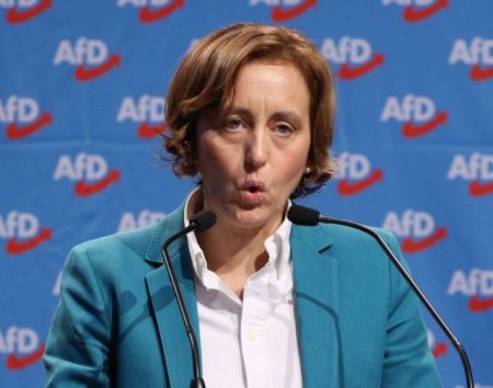 Μήνυση της αστυνομίας σε βουλευτή του AfD για ρατσιστικό μήνυμα