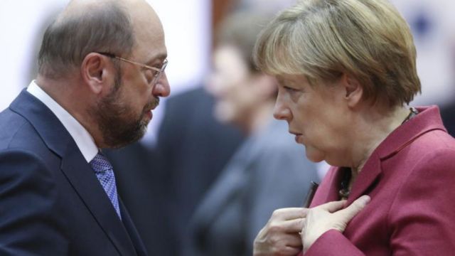 «Ναι» σε διαπραγματεύσεις με την CDU/CSU εισηγείται το Προεδρείο του SPD στο Συνέδριο