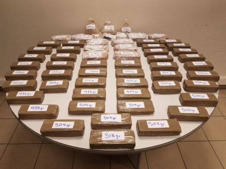 Σε κρύπτη ταβέρνας βρέθηκαν 29 κιλά ηρωΐνης