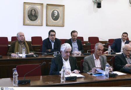 Βουλή: Στην Επιτροπή Θεσμών το αίτημα της ΝΔ για κλήτευση Καμμένου, Βίτσα, Κοτζιά