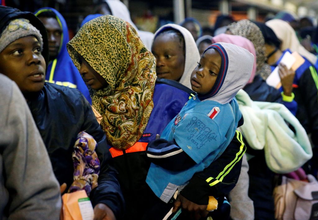 Αβραμόπουλος: Απαράδεκτη η εμπορία ανθρώπων τον 21ο αιώνα