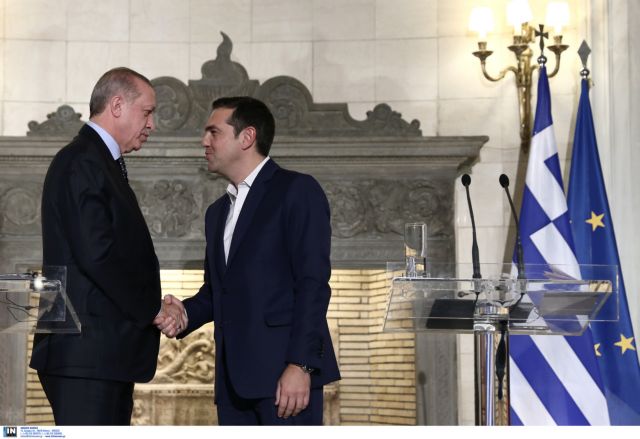 Οι απειλές των Τούρκων και το κίνημα της σακούλας