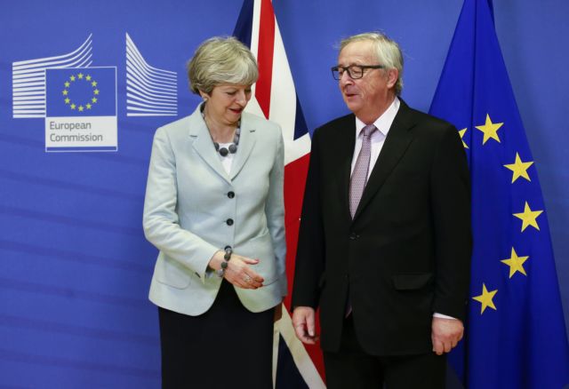 Συμφωνία για το Brexit μετά τη συνάντηση Γιούνκερ-Μέι