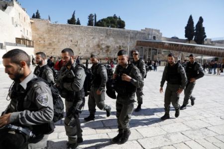 Γιατί η απόφαση Τραμπ φέρνει τα πάνω κάτω στη Μέση Ανατολή