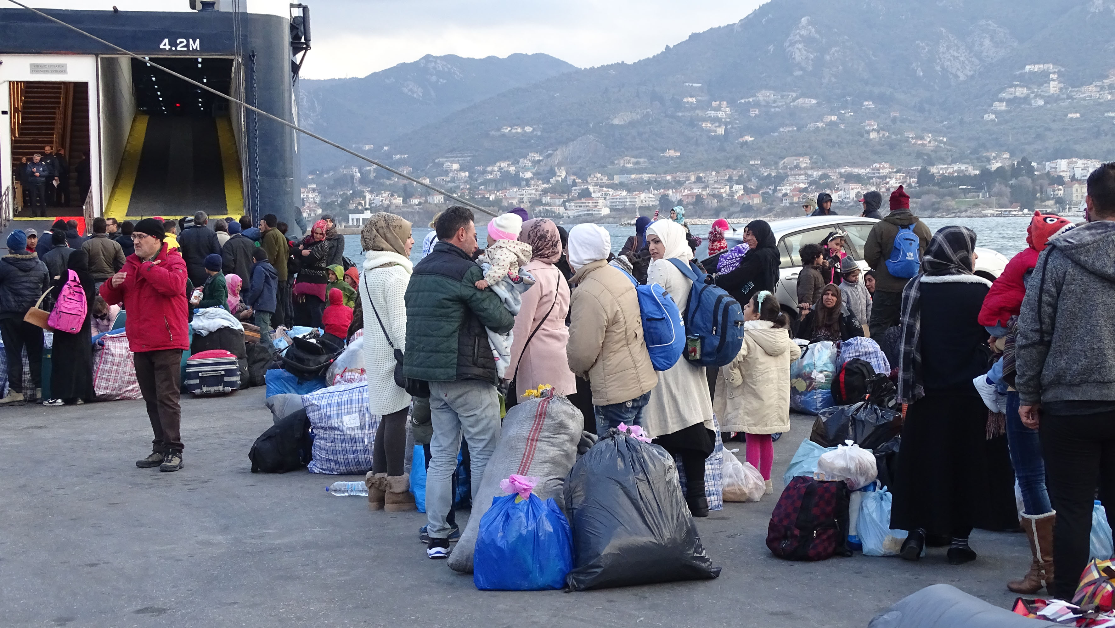 Σε κατάσταση κόκκινου συναγερμού η κυβέρνηση για το προσφυγικό μεταναστευτικό