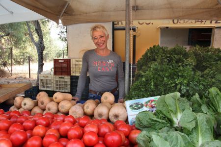 Στην λαϊκή με χιούμορ