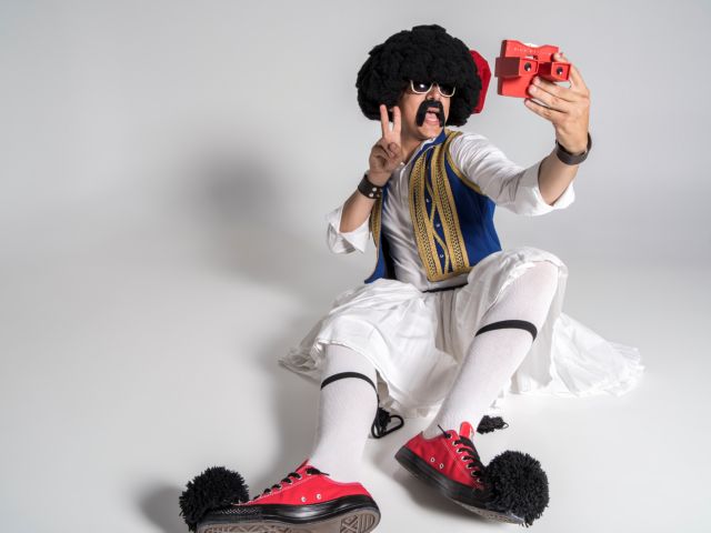 Αποστόλης Μπαρμπαγιάννης: «Η μόνη εμμονή που δικαιολογώ είναι απέναντι στην εξουσία»