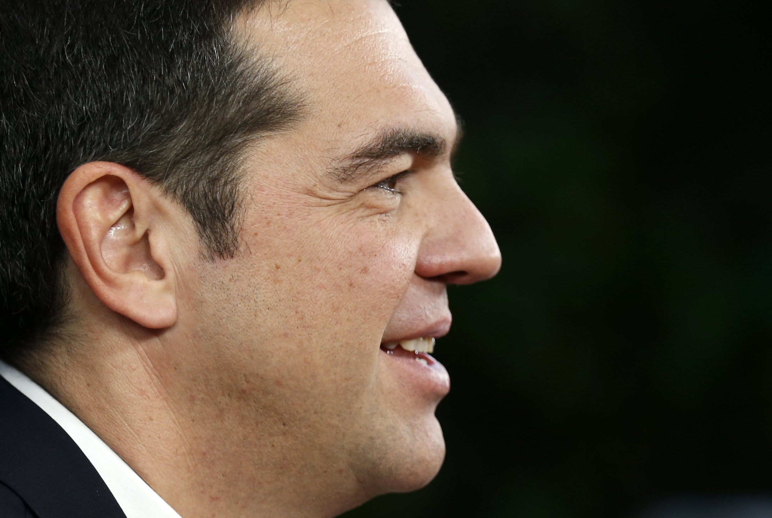 Tsipras stresses need for close contacts with Ankara, FYROM