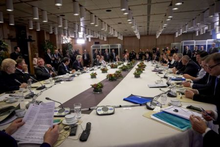 Το Προσφυγικό έβγαλε στον αφρό τον διχασμό της Ευρώπης