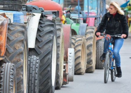 Κινητοποιήσεις ξεκινούν αγρότες στη Λάρισα