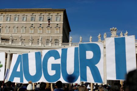 Βατικανό: 81 κεράκια για τον πάπα Φραγκίσκο