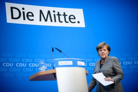 Der Spiegel: Στόχος της Μέρκελ η καγκελαρία