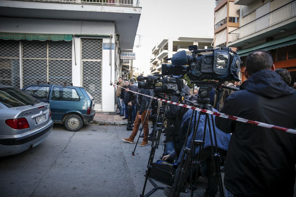 Ο τελευταίος μεταμεσονύκτιο καυγάς που όπλισε το χέρι του αστυνομικού φρουρού στους Αγίους Αναργύρους