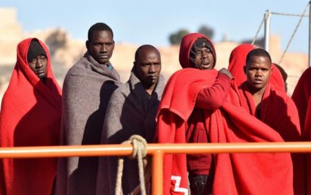 Ισπανία: 5 μετανάστες νεκροί μετά από ανατροπή λέμβου