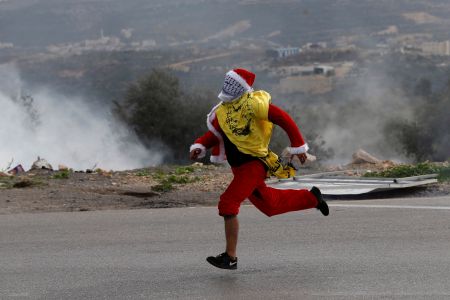 H Μέι ζητά από τον Τραμπ προτάσεις για την ειρήνη στη Μέση Ανατολή