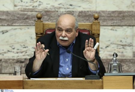 Βούτσης: Κανείς δεν ισχυρίστηκε ότι βγαίνουμε από την κρίση