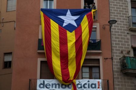 Παραμένει υπό κράτηση ο αντιπρόεδρος της καταλανικής κυβέρνησης