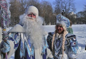 Ο Ρώσoς Άη Βασίλης κοντράρει τον Πούτιν σε δημοτικότητα