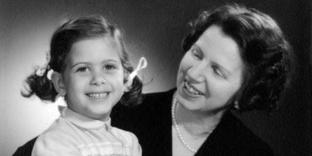 Η «θεία Λένα» έρχεται στο COSMOTE HISTORY