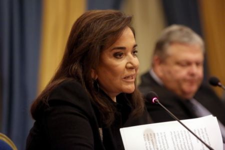 Μπακογιάννη σε Καμμένο: Το γαρ πολύ της θλίψεως γεννά παραφροσύνη