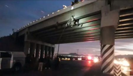 Έξι πτώματα βρέθηκαν κρεμασμένα από γέφυρες στο Μεξικό