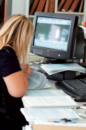 Ρύθμιση με 120 δόσεις αλλά και κατασχέσεις