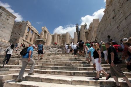 Η χρονιά των νέων ρεκόρ για τον τουρισμό