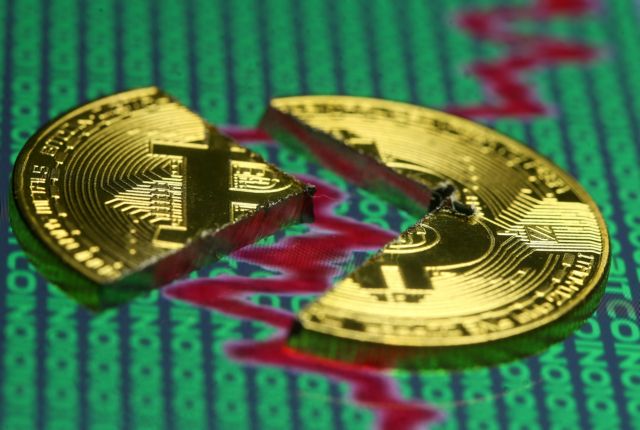 Νέα «βουτιά» για το Bitcoin εν μέσω φόβων για τη λήψη μέτρων