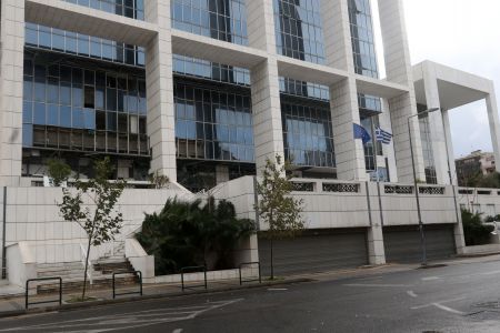 Τα μυστικά της προκήρυξης της «ΟΛΑ» και όσα δεν αναφέρει