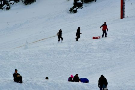 «Λευκή εβδομάδα» με κλειστά σχολεία ζητούν οι ξενοδόχοι