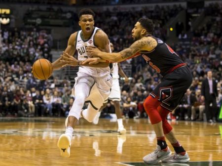 Δυναμική επιστροφή του Αντετοκούνμπο στη νέα ήττα των Μπακς [Βίντεο]